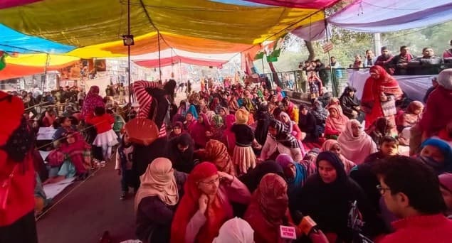 شاہین باغ مظاہرین: سپریم کورٹ 4 ہفتے بعد فیصلہ دے یا 40 ہفتوں بعد، جب تک سی اے اے رد نہیں ہوتا ہم پیچھے نہیں ہٹیں گے