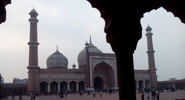 عید کی نماز عیدگاہوں اور مساجد میں ادا کی جانی چاہیے، انتظامیہ کے ذریعہ اجازت یافتہ افراد تعداد کے مطابق: جماعت اسلامی کی شریعہ کونسل
