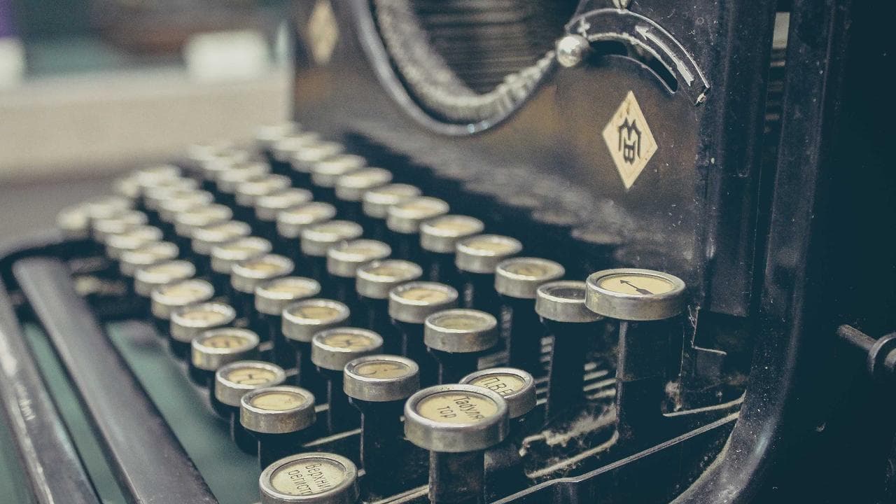 مختصر مختصر: کورونا وائرس کے معاملات میں مسلسل اضافے کے ساتھ ہندوستان نے پابندیوں کو اور سخت کیا، دیگر اہم خبریں